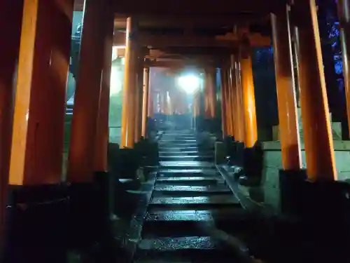 伏見稲荷大社二ノ峰（中之社神蹟・青木大神）(京都府)