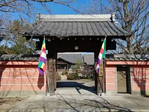 平田寺の山門・神門