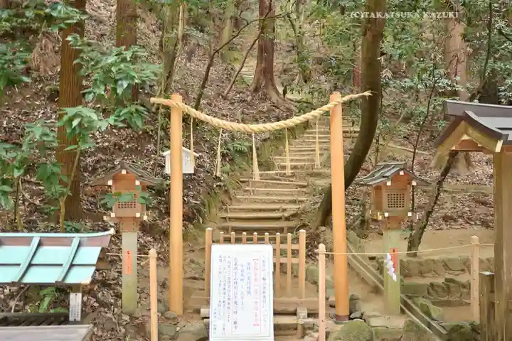 狭井坐大神荒魂神社(狭井神社)(奈良県)