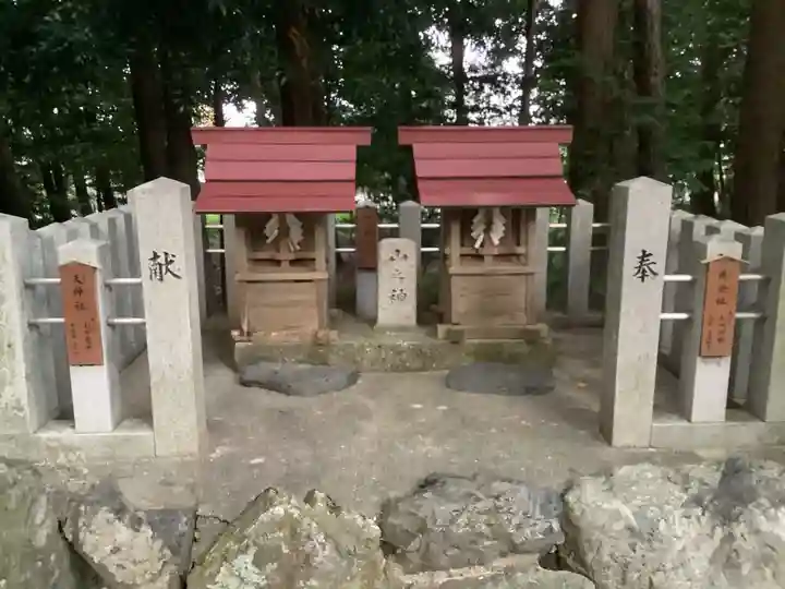 両社宮神社(宮町)の末社・摂社