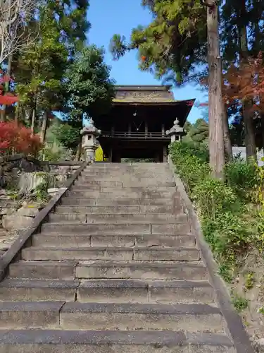 崇禅寺の山門