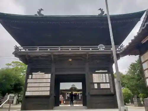 大善寺玉垂宮の山門・神門