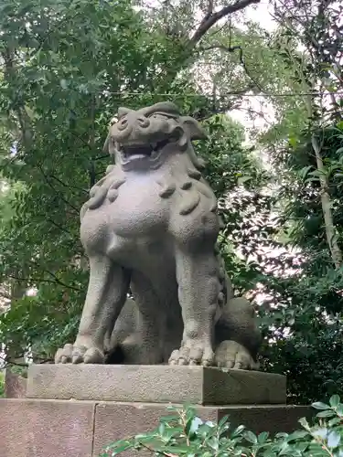 寒川神社の狛犬