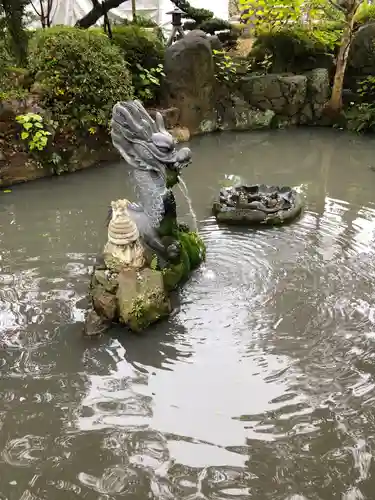 田村神社の庭園