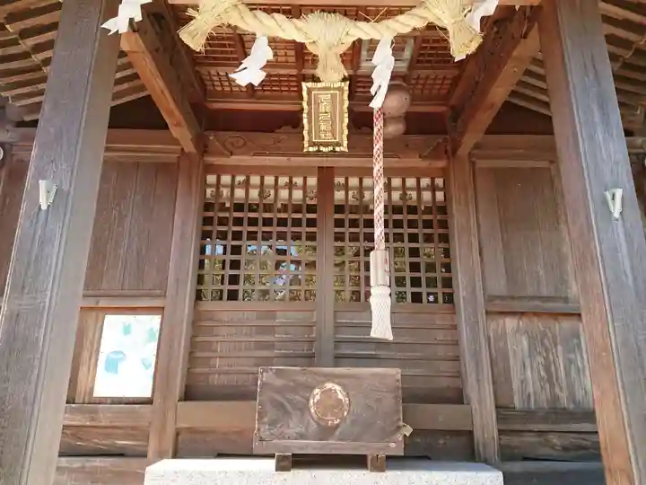 久麻久神社の本殿・本堂