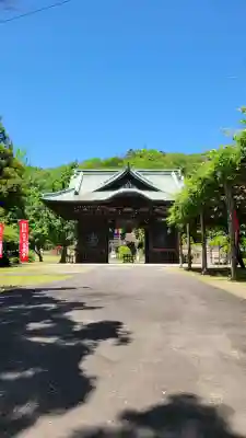 貞照寺の{uncategorized: "未分類", other: "その他", undefined: "問題あり", building: "その他建物", grave: "お墓", sacred_gate: "鳥居", guardian: "狛犬", statue: "像", buddha: "仏像", history: "歴史", nature: "自然", garden: "庭園", animal: "動物", pagoda: "塔", temizu: "手水舎", mountain_gate: "山門・神門", sanctuary: "本殿・本堂", subordinate: "末社・摂社", art: "芸術", scenery: "景色", jizo: "地蔵", ema: "絵馬", goshuin: "御朱印", omikuji: "おみくじ", items: "授与品その他", amulet: "お守り", goshuincho: "御朱印帳", eats: "食事", festival: "お祭り", votive_dance: "神楽", shichigosan: "七五三参", wedding: "結婚式", experience: "体験その他", initially: "初詣", around: "周辺", anti_infection: "感染症対策"}