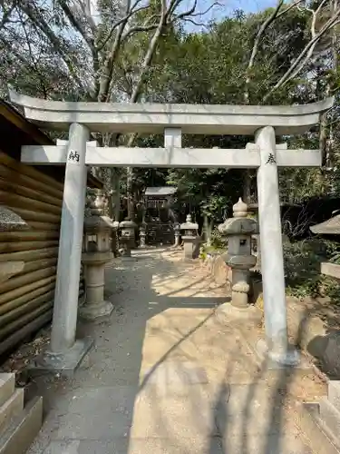 若宮八幡宮神社の鳥居