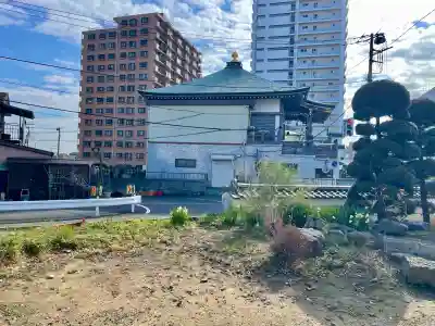 普門院の{uncategorized: "未分類", other: "その他", undefined: "問題あり", building: "その他建物", grave: "お墓", sacred_gate: "鳥居", guardian: "狛犬", statue: "像", buddha: "仏像", history: "歴史", nature: "自然", garden: "庭園", animal: "動物", pagoda: "塔", temizu: "手水舎", mountain_gate: "山門・神門", sanctuary: "本殿・本堂", subordinate: "末社・摂社", art: "芸術", scenery: "景色", jizo: "地蔵", ema: "絵馬", goshuin: "御朱印", omikuji: "おみくじ", items: "授与品その他", amulet: "お守り", goshuincho: "御朱印帳", eats: "食事", festival: "お祭り", votive_dance: "神楽", shichigosan: "七五三参", wedding: "結婚式", experience: "体験その他", initially: "初詣", around: "周辺", anti_infection: "感染症対策"}
