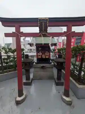 朝日稲荷神社の鳥居