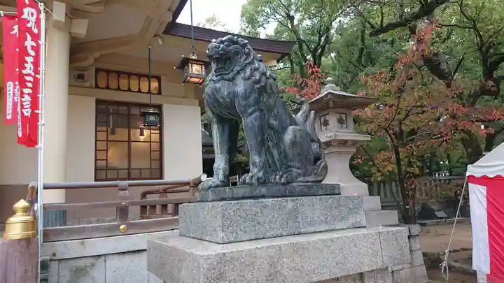 湊川神社の狛犬