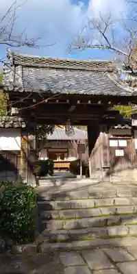 勝持寺(花の寺)の山門・神門