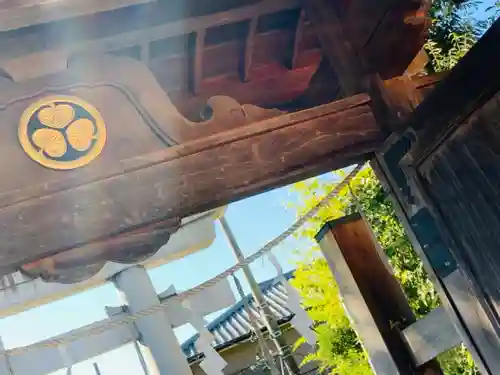 尾陽神社の山門・神門