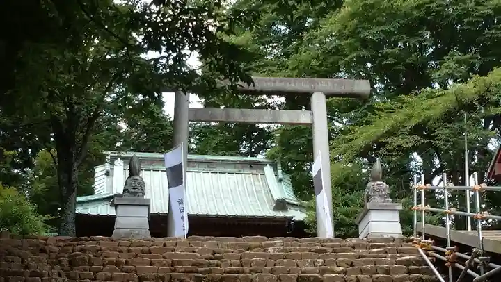 新田神社の鳥居