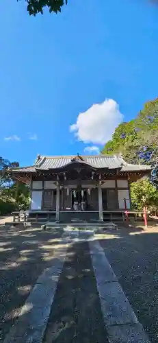 春日神社の{uncategorized: "未分類", other: "その他", undefined: "問題あり", building: "その他建物", grave: "お墓", sacred_gate: "鳥居", guardian: "狛犬", statue: "像", buddha: "仏像", history: "歴史", nature: "自然", garden: "庭園", animal: "動物", pagoda: "塔", temizu: "手水舎", mountain_gate: "山門・神門", sanctuary: "本殿・本堂", subordinate: "末社・摂社", art: "芸術", scenery: "景色", jizo: "地蔵", ema: "絵馬", goshuin: "御朱印", omikuji: "おみくじ", items: "授与品その他", amulet: "お守り", goshuincho: "御朱印帳", eats: "食事", festival: "お祭り", votive_dance: "神楽", shichigosan: "七五三参", wedding: "結婚式", experience: "体験その他", initially: "初詣", around: "周辺", anti_infection: "感染症対策"}