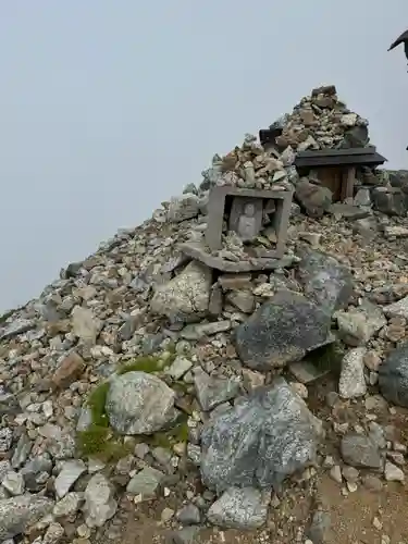 雄山神社峰本社の像