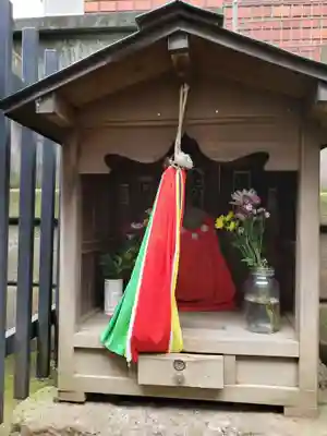 妻戀御社 稲荷神社の本殿・本堂