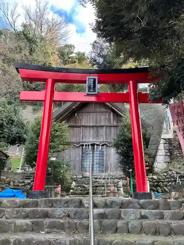 西森稲荷大明神(神奈川県)