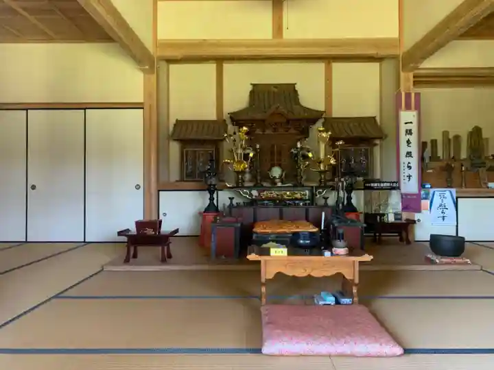 薬師寺の本殿・本堂