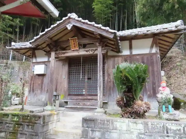 安養寺の本殿・本堂