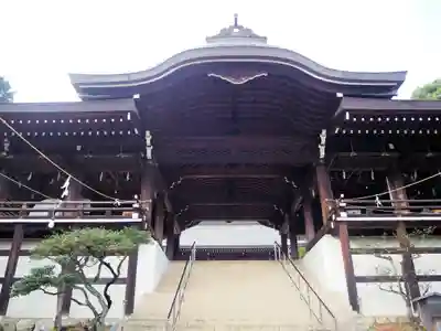 近江神宮の本殿・本堂