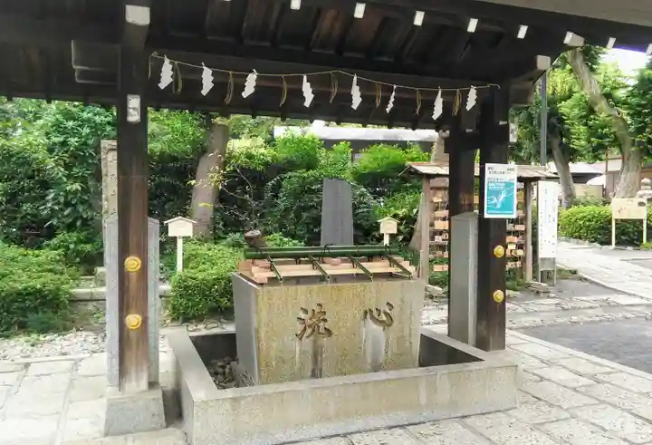 松陰神社の手水舎