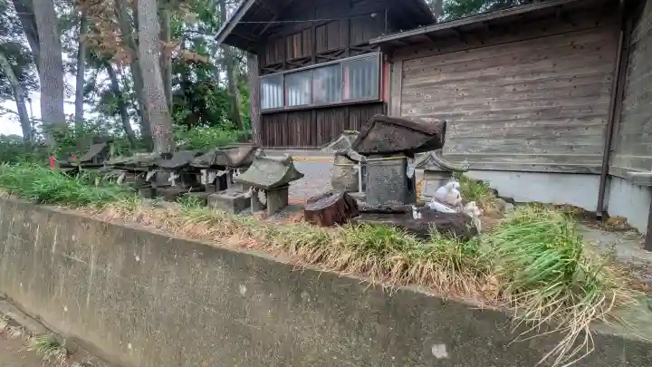飯福神社の{uncategorized: "未分類", other: "その他", undefined: "問題あり", building: "その他建物", grave: "お墓", sacred_gate: "鳥居", guardian: "狛犬", statue: "像", buddha: "仏像", history: "歴史", nature: "自然", garden: "庭園", animal: "動物", pagoda: "塔", temizu: "手水舎", mountain_gate: "山門・神門", sanctuary: "本殿・本堂", subordinate: "末社・摂社", art: "芸術", scenery: "景色", jizo: "地蔵", ema: "絵馬", goshuin: "御朱印", omikuji: "おみくじ", items: "授与品その他", amulet: "お守り", goshuincho: "御朱印帳", eats: "食事", festival: "お祭り", votive_dance: "神楽", shichigosan: "七五三参", wedding: "結婚式", experience: "体験その他", initially: "初詣", around: "周辺", anti_infection: "感染症対策"}