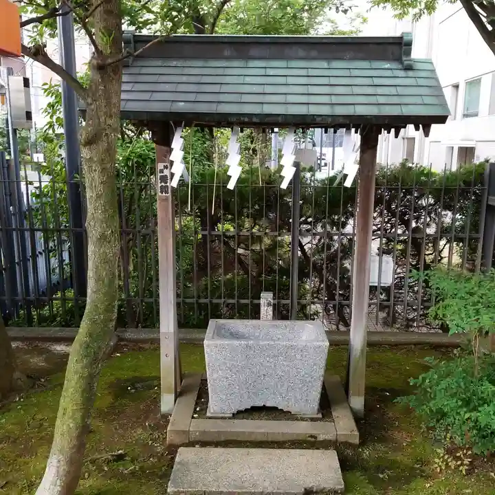 紀文稲荷神社の手水舎