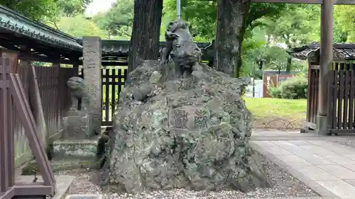牛嶋神社の狛犬