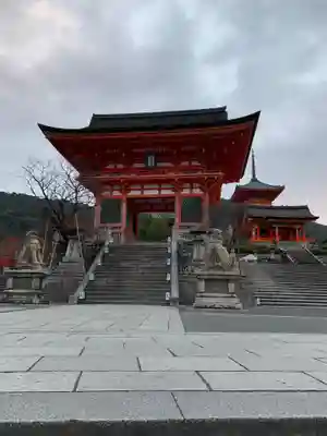 清水寺の山門・神門