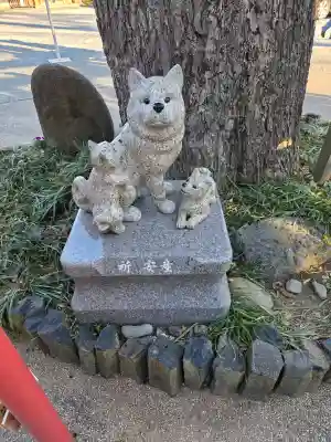 川越八幡宮の{uncategorized: "未分類", other: "その他", undefined: "問題あり", building: "その他建物", grave: "お墓", sacred_gate: "鳥居", guardian: "狛犬", statue: "像", buddha: "仏像", history: "歴史", nature: "自然", garden: "庭園", animal: "動物", pagoda: "塔", temizu: "手水舎", mountain_gate: "山門・神門", sanctuary: "本殿・本堂", subordinate: "末社・摂社", art: "芸術", scenery: "景色", jizo: "地蔵", ema: "絵馬", goshuin: "御朱印", omikuji: "おみくじ", items: "授与品その他", amulet: "お守り", goshuincho: "御朱印帳", eats: "食事", festival: "お祭り", votive_dance: "神楽", shichigosan: "七五三参", wedding: "結婚式", experience: "体験その他", initially: "初詣", around: "周辺", anti_infection: "感染症対策"}