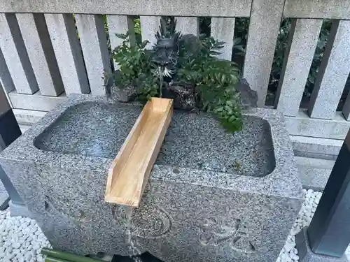 福徳神社（芽吹稲荷）の手水舎