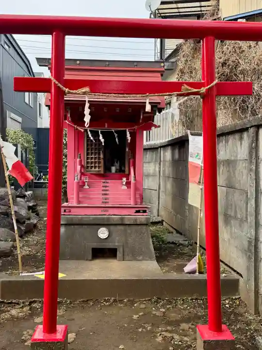 天祖神社の{uncategorized: "未分類", other: "その他", undefined: "問題あり", building: "その他建物", grave: "お墓", sacred_gate: "鳥居", guardian: "狛犬", statue: "像", buddha: "仏像", history: "歴史", nature: "自然", garden: "庭園", animal: "動物", pagoda: "塔", temizu: "手水舎", mountain_gate: "山門・神門", sanctuary: "本殿・本堂", subordinate: "末社・摂社", art: "芸術", scenery: "景色", jizo: "地蔵", ema: "絵馬", goshuin: "御朱印", omikuji: "おみくじ", items: "授与品その他", amulet: "お守り", goshuincho: "御朱印帳", eats: "食事", festival: "お祭り", votive_dance: "神楽", shichigosan: "七五三参", wedding: "結婚式", experience: "体験その他", initially: "初詣", around: "周辺", anti_infection: "感染症対策"}