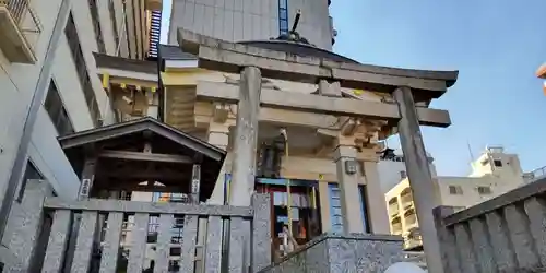 車町稲荷神社の鳥居