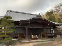 鏡忍寺の本殿・本堂