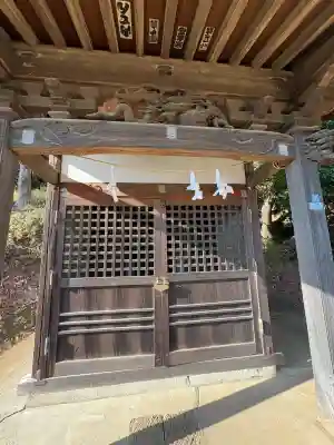 神明社の{uncategorized: "未分類", other: "その他", undefined: "問題あり", building: "その他建物", grave: "お墓", sacred_gate: "鳥居", guardian: "狛犬", statue: "像", buddha: "仏像", history: "歴史", nature: "自然", garden: "庭園", animal: "動物", pagoda: "塔", temizu: "手水舎", mountain_gate: "山門・神門", sanctuary: "本殿・本堂", subordinate: "末社・摂社", art: "芸術", scenery: "景色", jizo: "地蔵", ema: "絵馬", goshuin: "御朱印", omikuji: "おみくじ", items: "授与品その他", amulet: "お守り", goshuincho: "御朱印帳", eats: "食事", festival: "お祭り", votive_dance: "神楽", shichigosan: "七五三参", wedding: "結婚式", experience: "体験その他", initially: "初詣", around: "周辺", anti_infection: "感染症対策"}