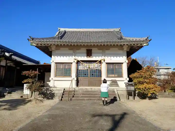 貝津神社の本殿・本堂