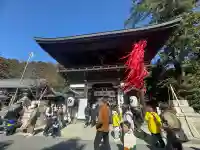 日牟禮八幡宮の{uncategorized: "未分類", other: "その他", undefined: "問題あり", building: "その他建物", grave: "お墓", sacred_gate: "鳥居", guardian: "狛犬", statue: "像", buddha: "仏像", history: "歴史", nature: "自然", garden: "庭園", animal: "動物", pagoda: "塔", temizu: "手水舎", mountain_gate: "山門・神門", sanctuary: "本殿・本堂", subordinate: "末社・摂社", art: "芸術", scenery: "景色", jizo: "地蔵", ema: "絵馬", goshuin: "御朱印", omikuji: "おみくじ", items: "授与品その他", amulet: "お守り", goshuincho: "御朱印帳", eats: "食事", festival: "お祭り", votive_dance: "神楽", shichigosan: "七五三参", wedding: "結婚式", experience: "体験その他", initially: "初詣", around: "周辺", anti_infection: "感染症対策"}