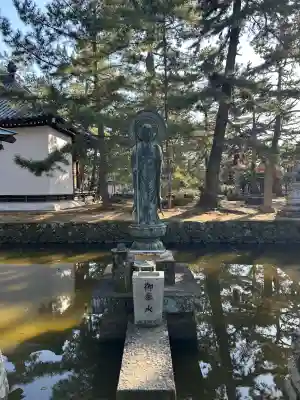 讃岐國分寺の{uncategorized: "未分類", other: "その他", undefined: "問題あり", building: "その他建物", grave: "お墓", sacred_gate: "鳥居", guardian: "狛犬", statue: "像", buddha: "仏像", history: "歴史", nature: "自然", garden: "庭園", animal: "動物", pagoda: "塔", temizu: "手水舎", mountain_gate: "山門・神門", sanctuary: "本殿・本堂", subordinate: "末社・摂社", art: "芸術", scenery: "景色", jizo: "地蔵", ema: "絵馬", goshuin: "御朱印", omikuji: "おみくじ", items: "授与品その他", amulet: "お守り", goshuincho: "御朱印帳", eats: "食事", festival: "お祭り", votive_dance: "神楽", shichigosan: "七五三参", wedding: "結婚式", experience: "体験その他", initially: "初詣", around: "周辺", anti_infection: "感染症対策"}