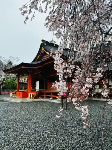 富士山本宮浅間大社の{uncategorized: "未分類", other: "その他", undefined: "問題あり", building: "その他建物", grave: "お墓", sacred_gate: "鳥居", guardian: "狛犬", statue: "像", buddha: "仏像", history: "歴史", nature: "自然", garden: "庭園", animal: "動物", pagoda: "塔", temizu: "手水舎", mountain_gate: "山門・神門", sanctuary: "本殿・本堂", subordinate: "末社・摂社", art: "芸術", scenery: "景色", jizo: "地蔵", ema: "絵馬", goshuin: "御朱印", omikuji: "おみくじ", items: "授与品その他", amulet: "お守り", goshuincho: "御朱印帳", eats: "食事", festival: "お祭り", votive_dance: "神楽", shichigosan: "七五三参", wedding: "結婚式", experience: "体験その他", initially: "初詣", around: "周辺", anti_infection: "感染症対策"}