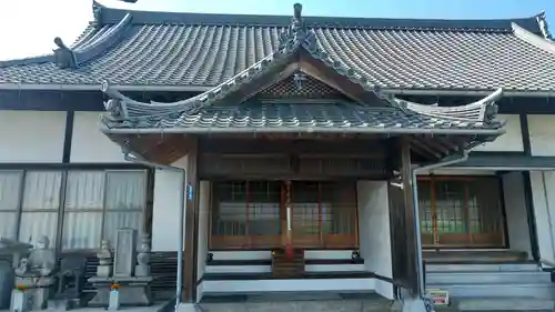 極楽寺の本殿・本堂