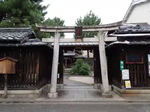 出雲路幸神社の鳥居