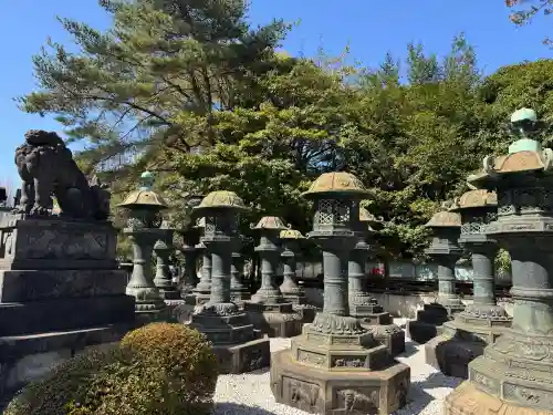 上野東照宮の{uncategorized: "未分類", other: "その他", undefined: "問題あり", building: "その他建物", grave: "お墓", sacred_gate: "鳥居", guardian: "狛犬", statue: "像", buddha: "仏像", history: "歴史", nature: "自然", garden: "庭園", animal: "動物", pagoda: "塔", temizu: "手水舎", mountain_gate: "山門・神門", sanctuary: "本殿・本堂", subordinate: "末社・摂社", art: "芸術", scenery: "景色", jizo: "地蔵", ema: "絵馬", goshuin: "御朱印", omikuji: "おみくじ", items: "授与品その他", amulet: "お守り", goshuincho: "御朱印帳", eats: "食事", festival: "お祭り", votive_dance: "神楽", shichigosan: "七五三参", wedding: "結婚式", experience: "体験その他", initially: "初詣", around: "周辺", anti_infection: "感染症対策"}