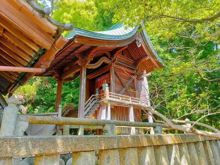 津嶋神社(萩原町西御堂)の本殿・本堂