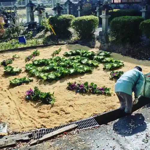 立志神社の庭園