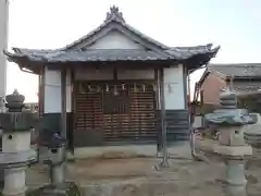 白山神社の本殿