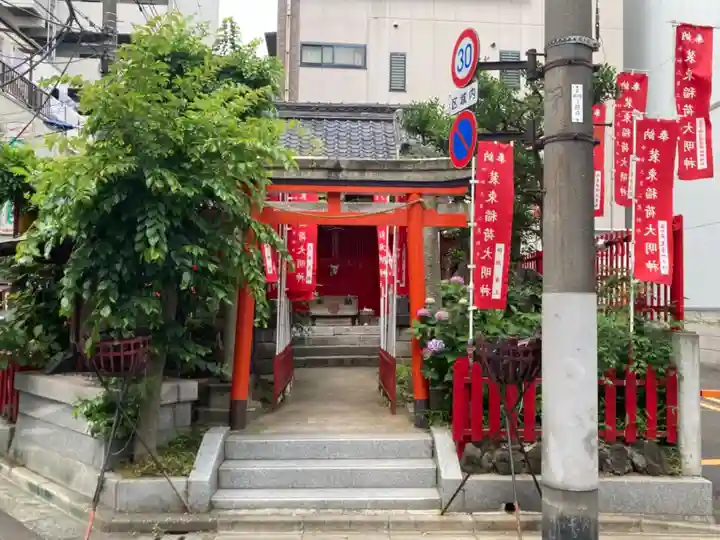 装束稲荷神社(王子稲荷神社境外摂社)の鳥居