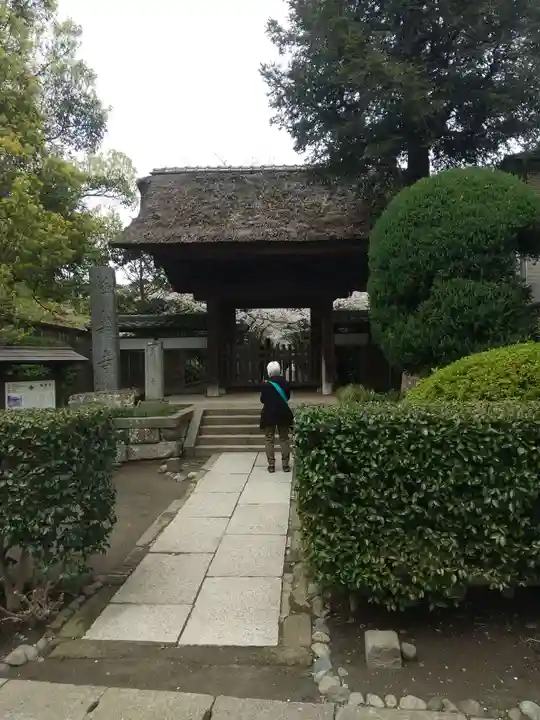 極楽寺(霊鷲山感應院極楽律寺)の山門・神門