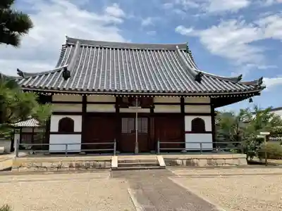 野中寺の本殿・本堂