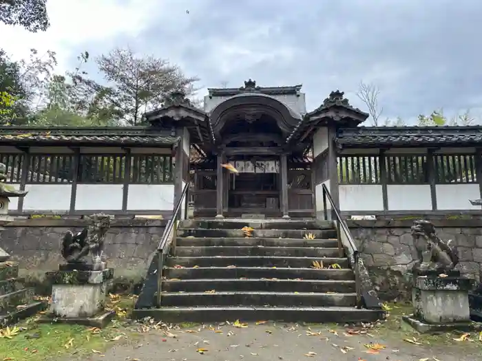 走田神社の本殿