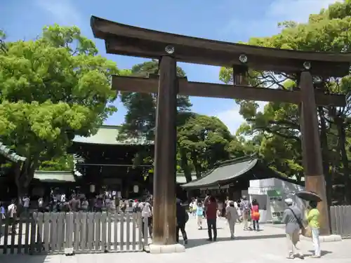 明治神宮の鳥居
